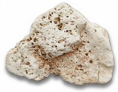 Solitérny travertínový kameň "Antik"